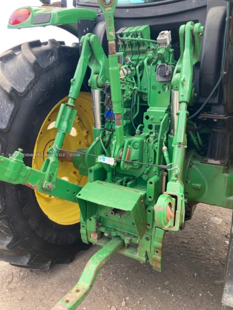 2019 John Deere 6175R Image 9