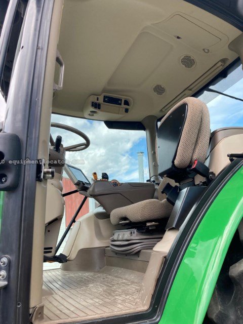 2019 John Deere 6175R Image 17