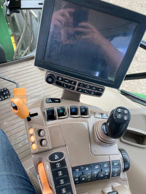 2019 John Deere 6175R Image 24