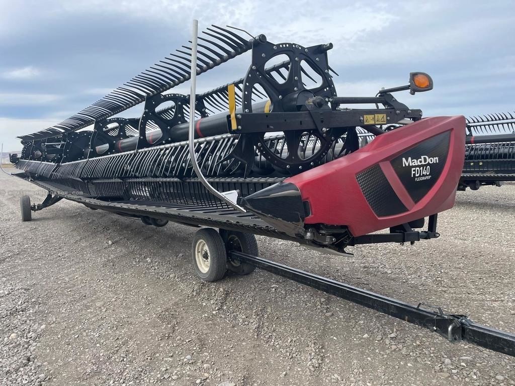 2018 MacDon FD140 Image 4