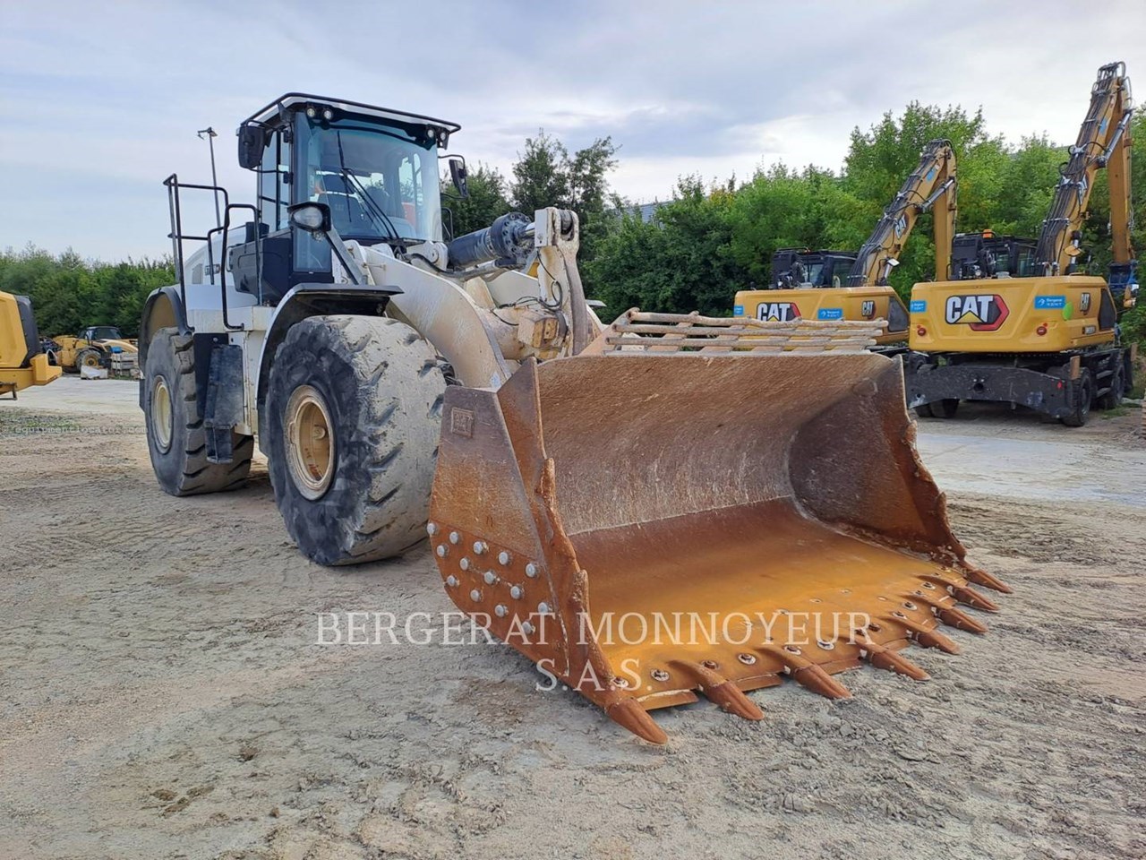 2021 Caterpillar 972M XE Image 2