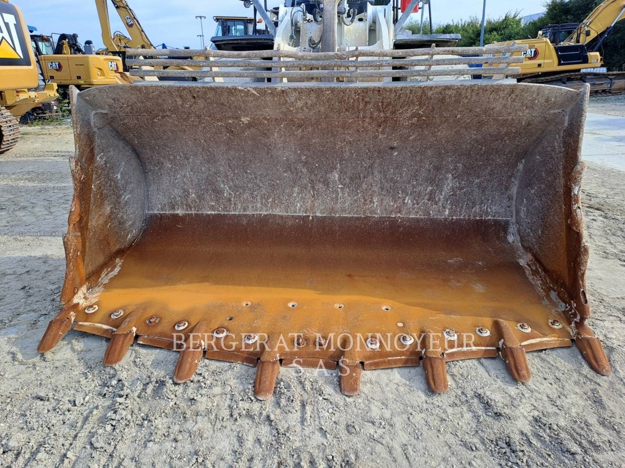 2021 Caterpillar 972M XE Image 12