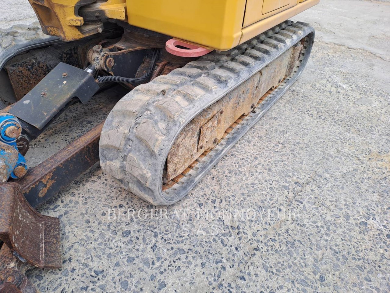 2021 Caterpillar 301.8 Image 11