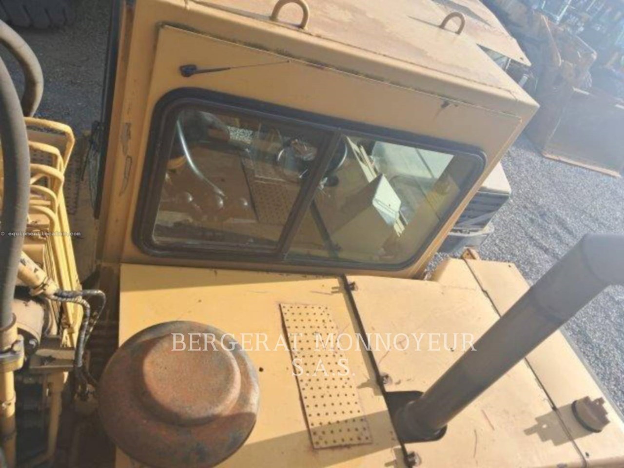 1997 Caterpillar 621F Image 12