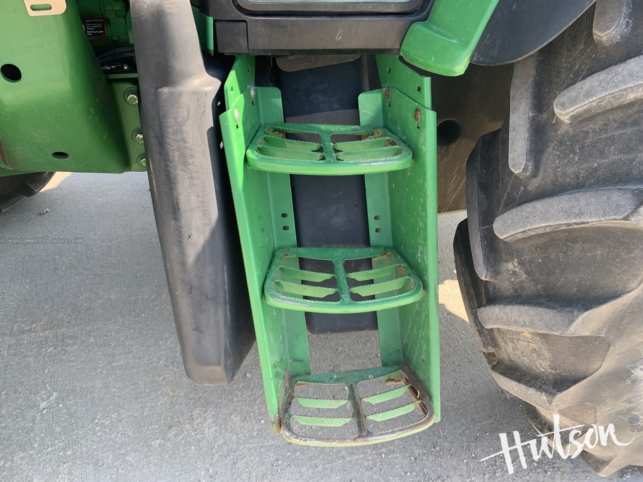 2011 John Deere 7230 Premium Image 17