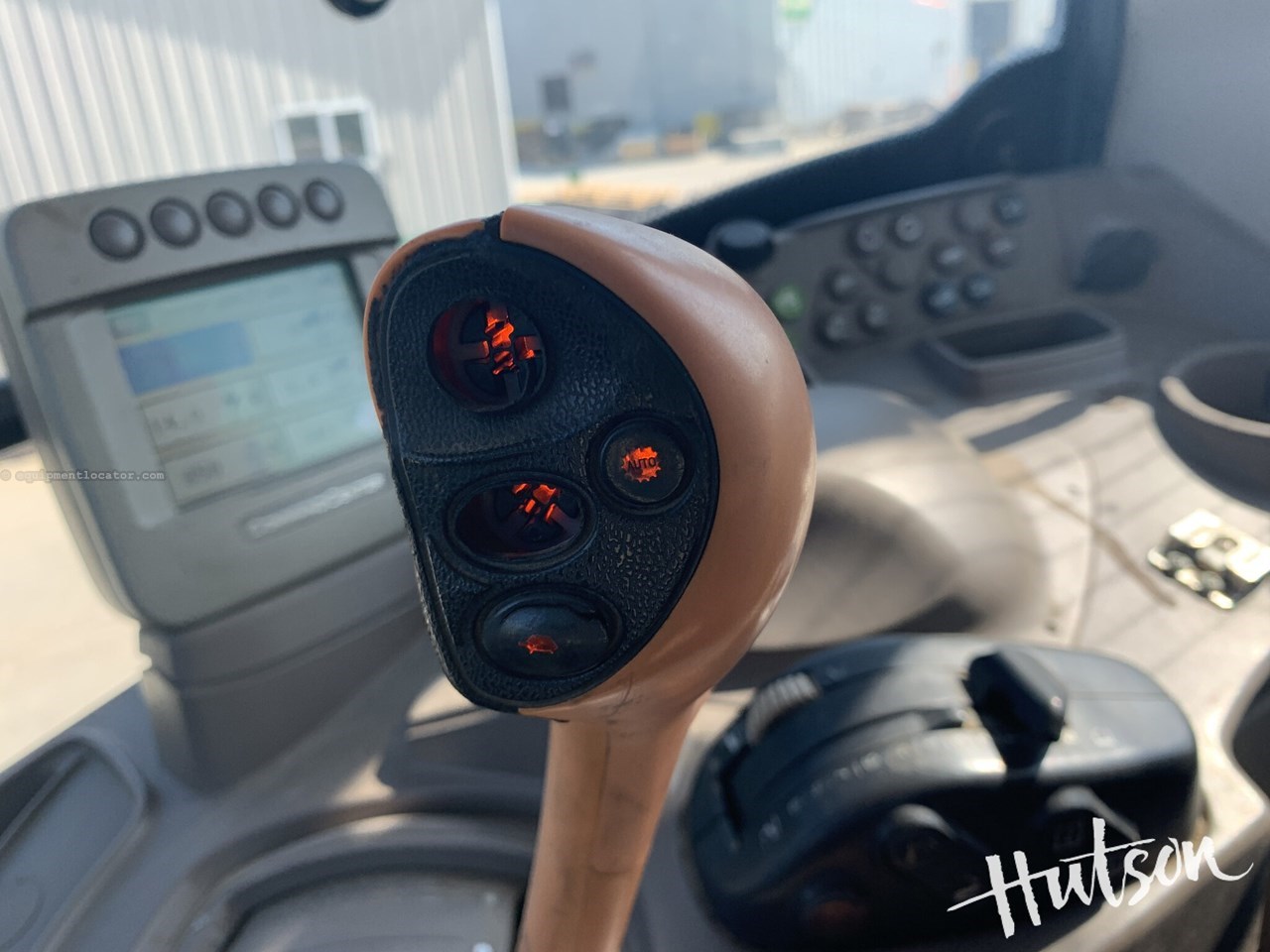 2011 John Deere 7230 Premium Image 23