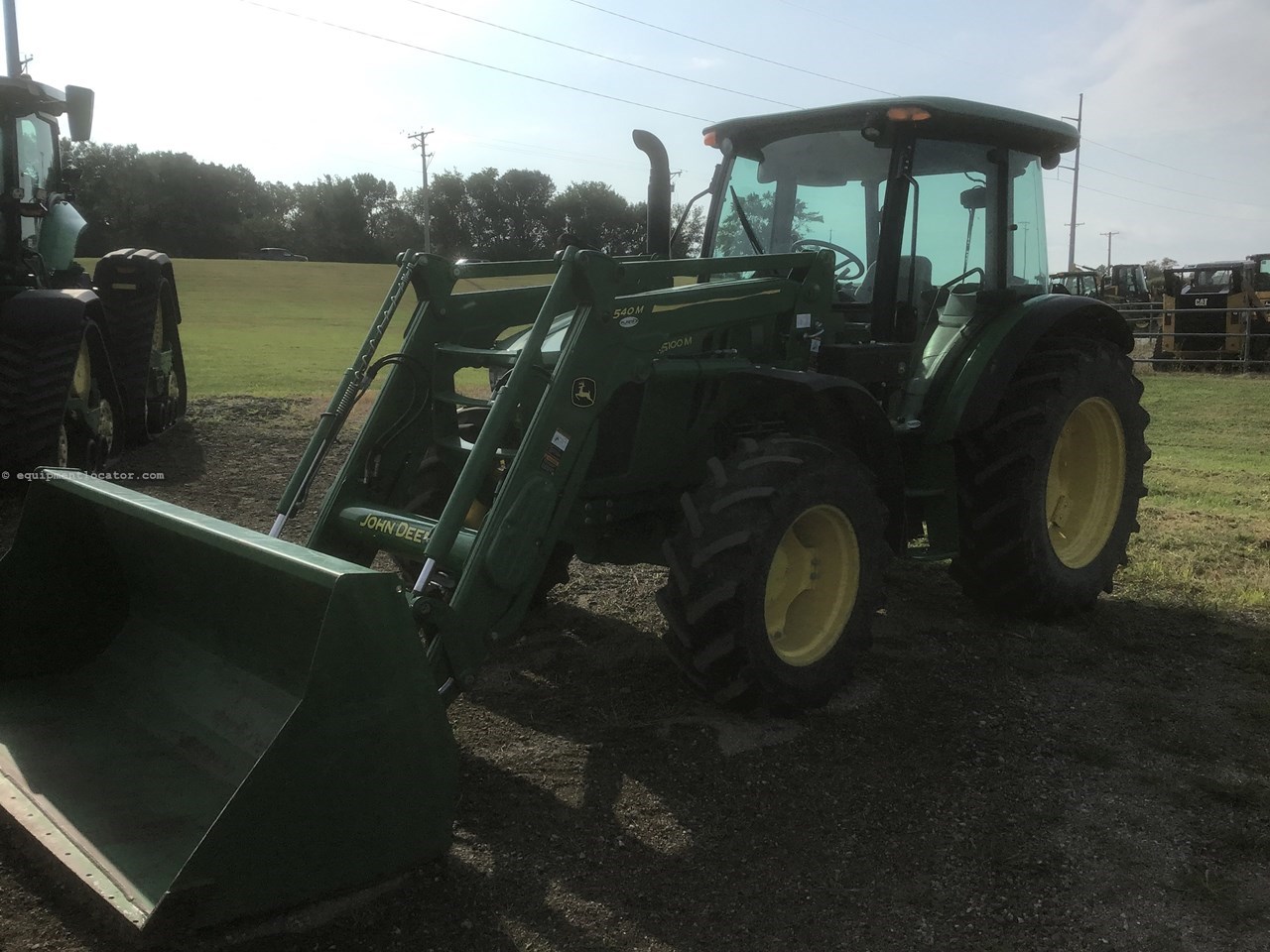 2019 John Deere 5100M Image 3