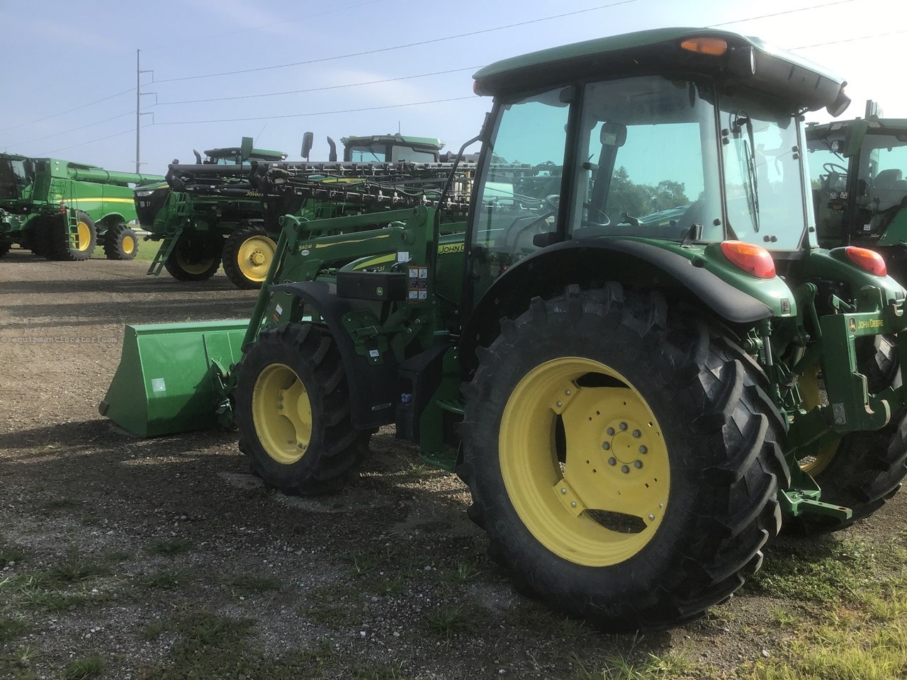 2019 John Deere 5100M Image 6
