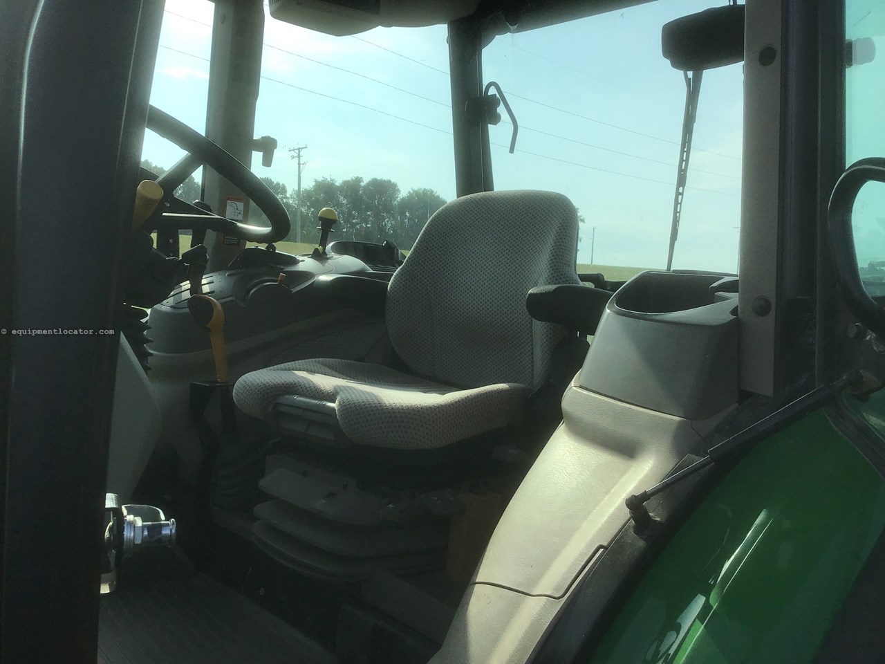 2019 John Deere 5100M Image 7