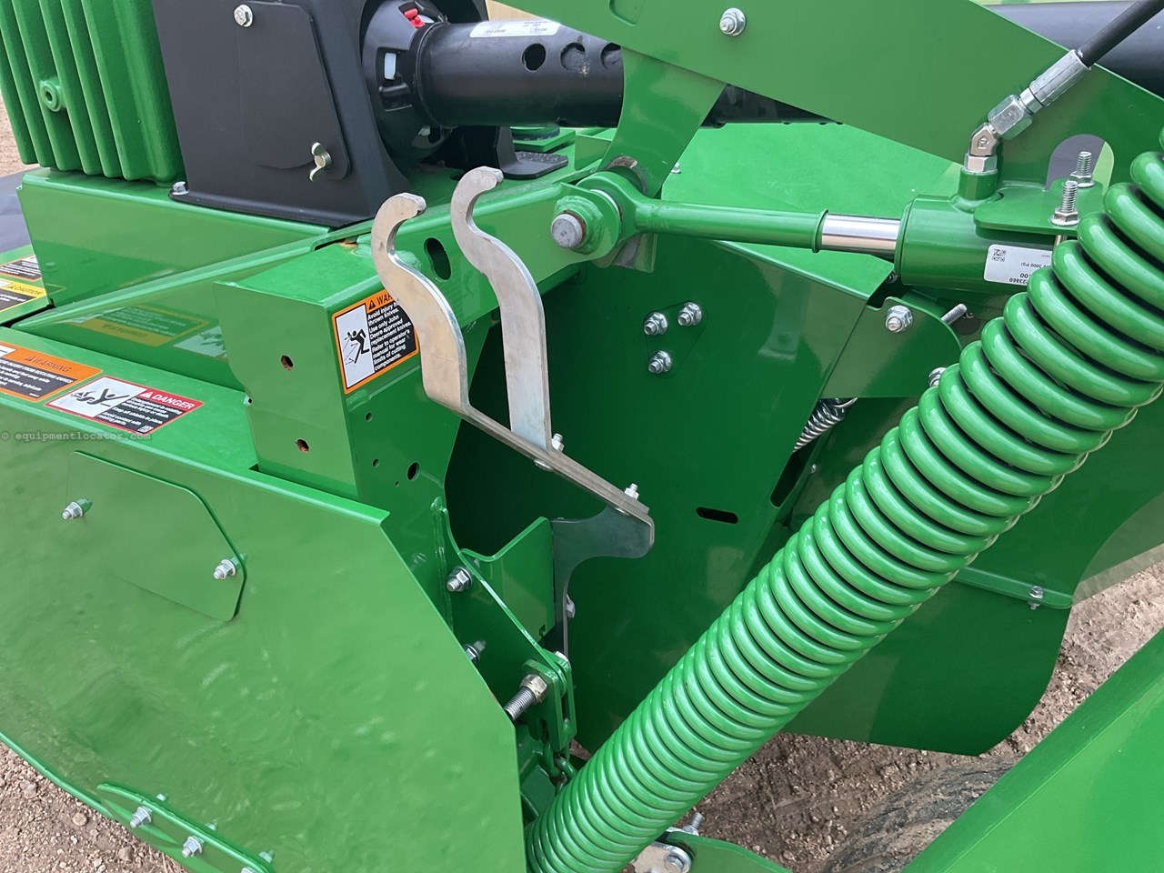 2024 John Deere C400 Image 25