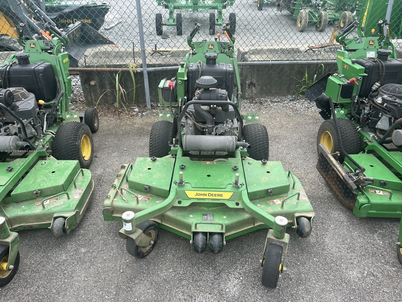 2023 John Deere W52R Image 2