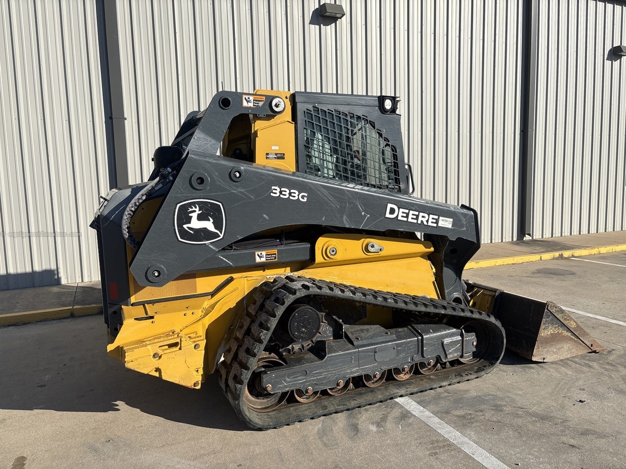 2023 John Deere 333G Image 8