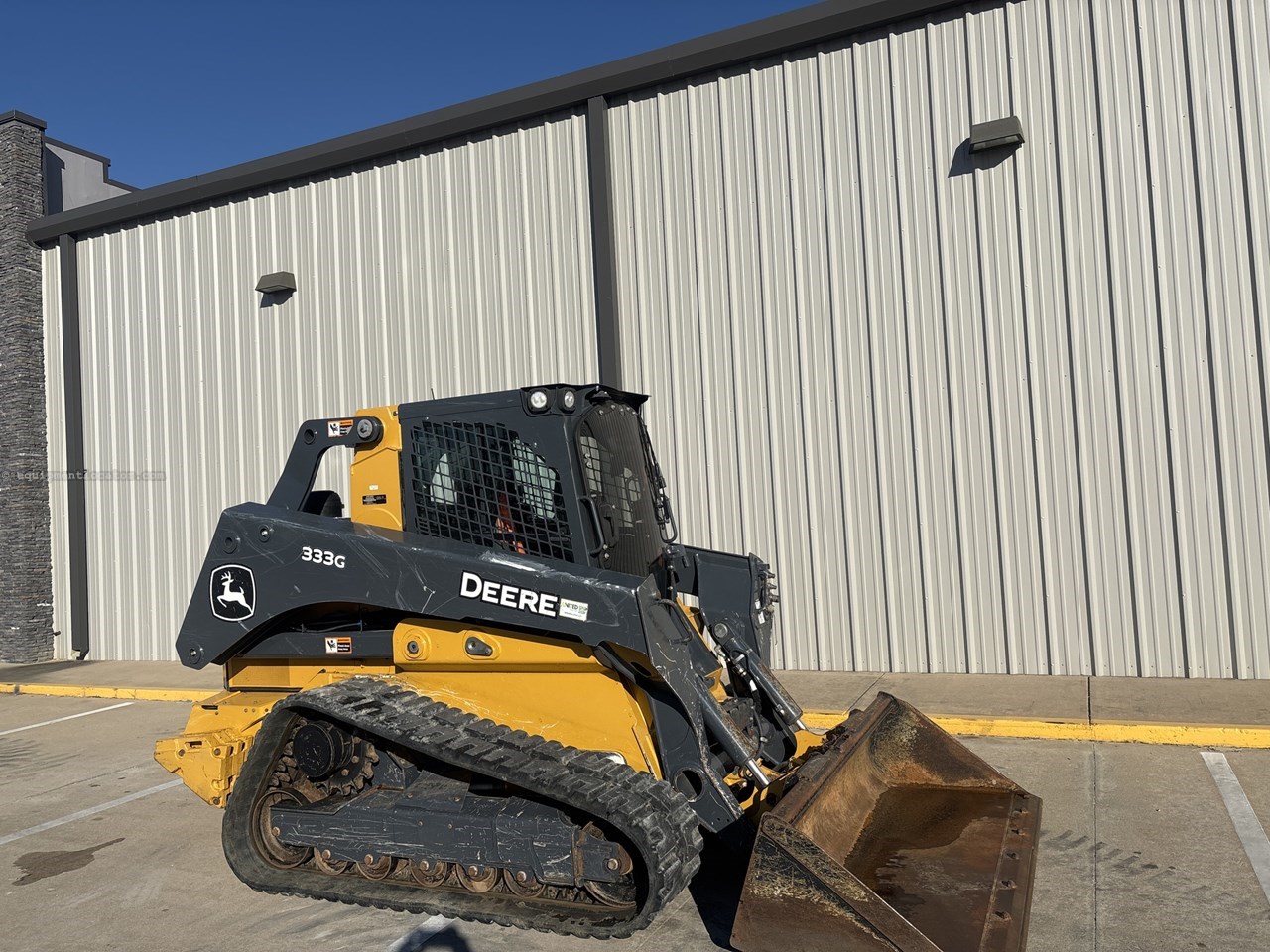 2023 John Deere 333G Image 9