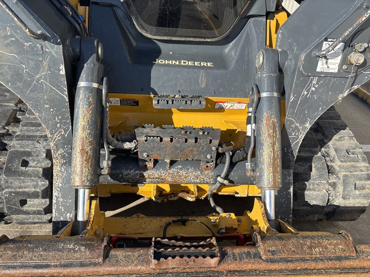 2023 John Deere 333G Image 16