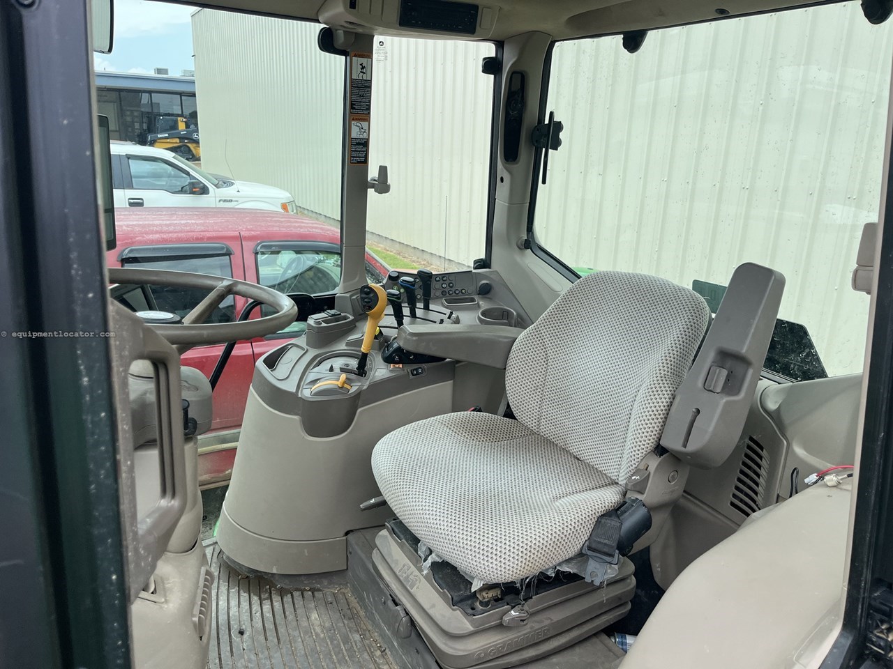 2021 John Deere 6110M Image 10