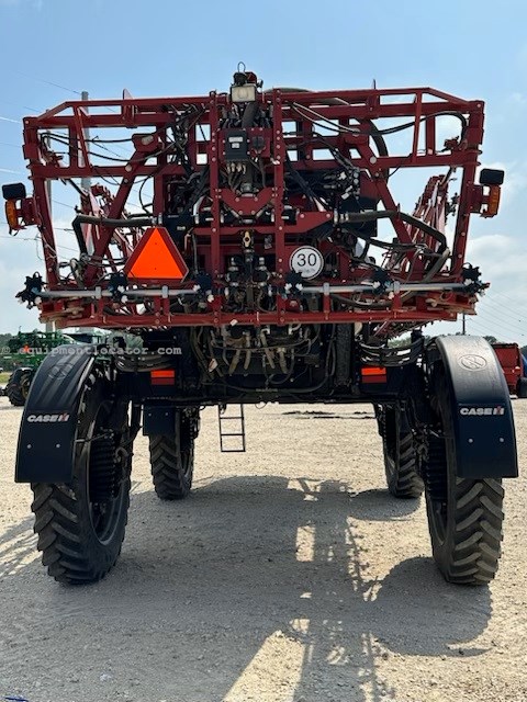 2021 Case IH 3340 Image 4