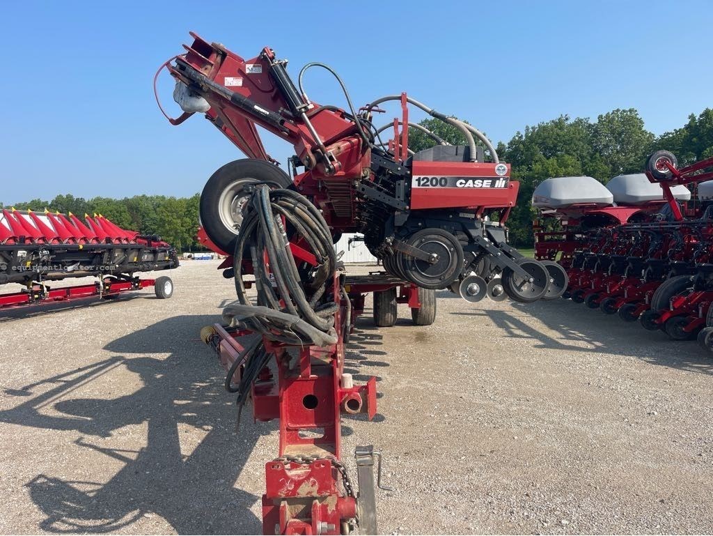 2007 Case IH 1200 Image 2