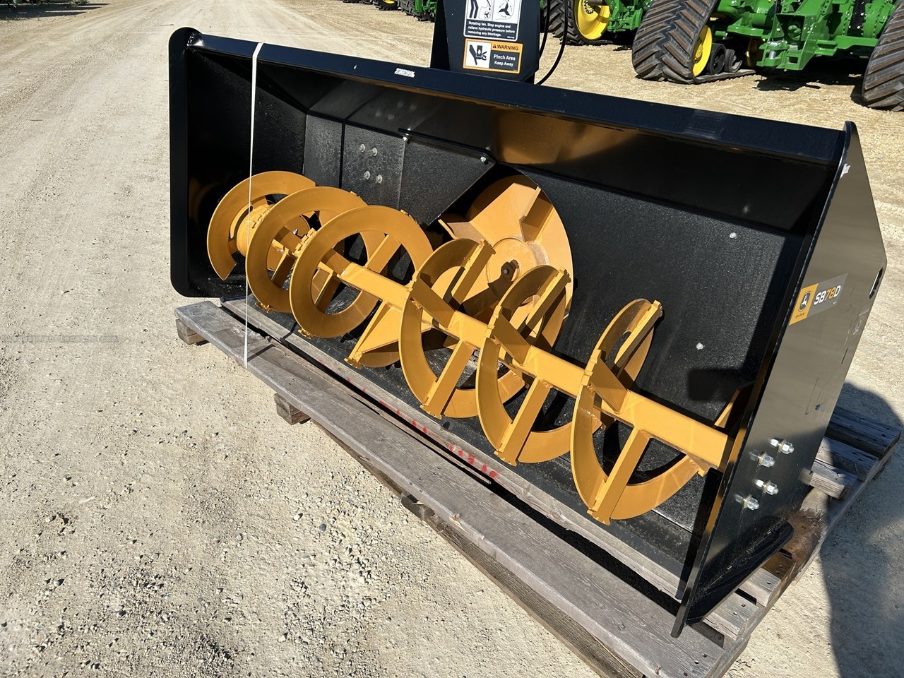 2023 John Deere SB78D SNOWBLOWER Image 4