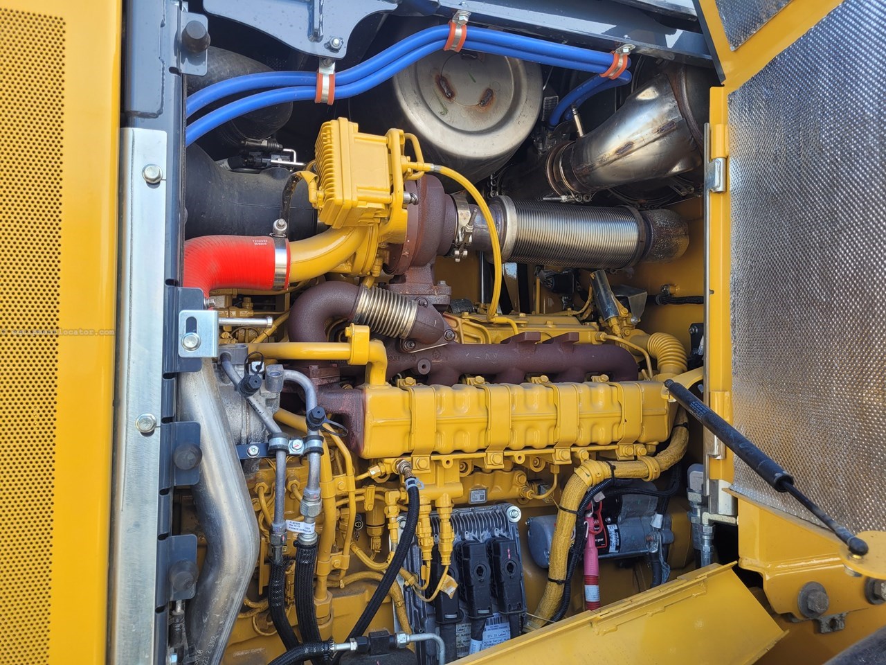 2024 John Deere 544 P Image 10