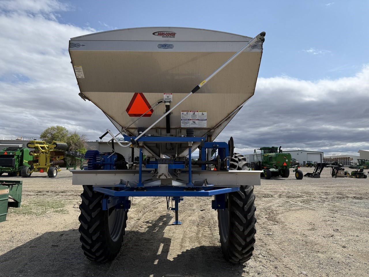 2025 Other ROW CROP 10 TON FERTILIZER SPREADER Image 18
