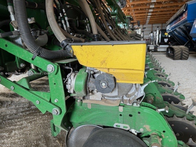 2023 John Deere DB60 Image 37