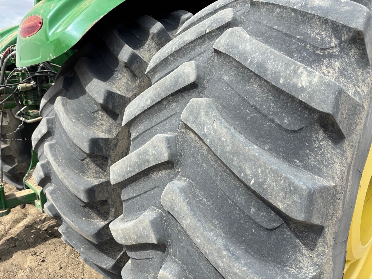 2012 John Deere 9560R Image 10