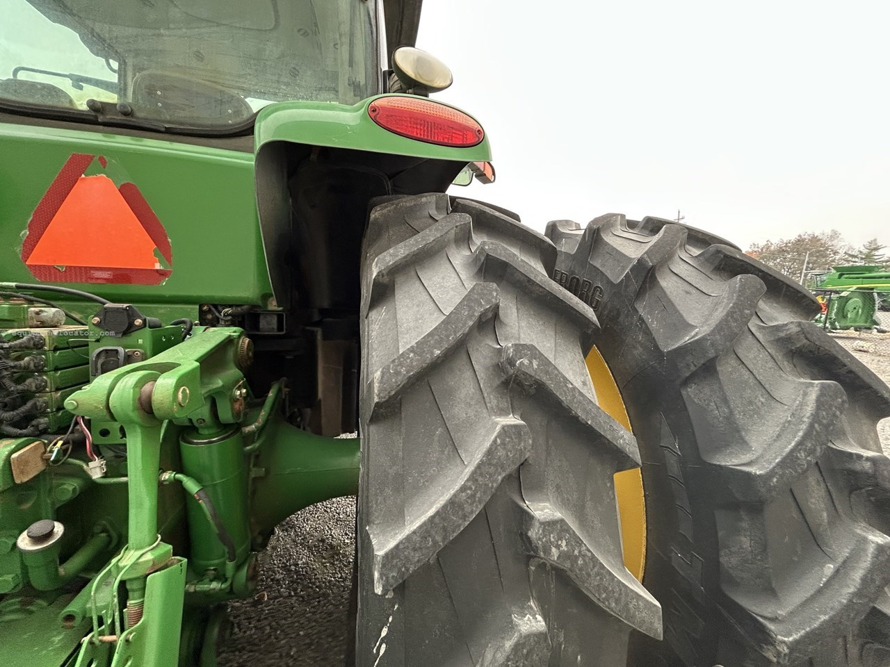 2010 John Deere 8345R Image 17