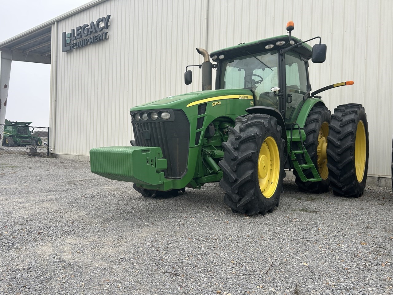 2010 John Deere 8345R Image 34