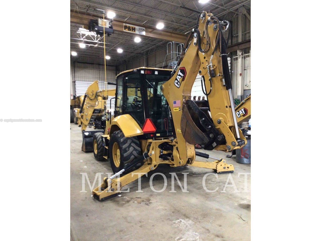 2022 Caterpillar 420 Image 4