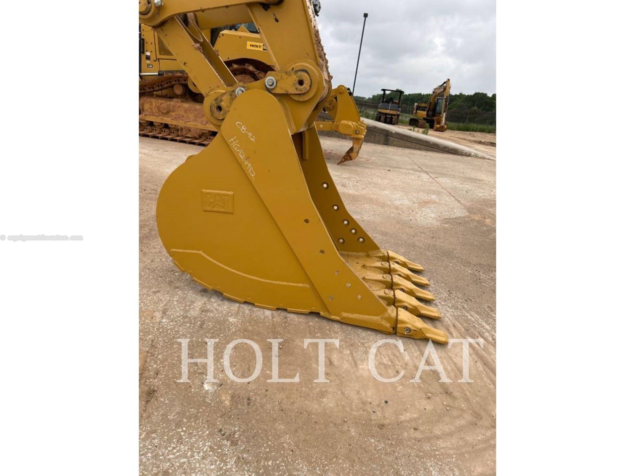 2023 Caterpillar 330GC Image 10