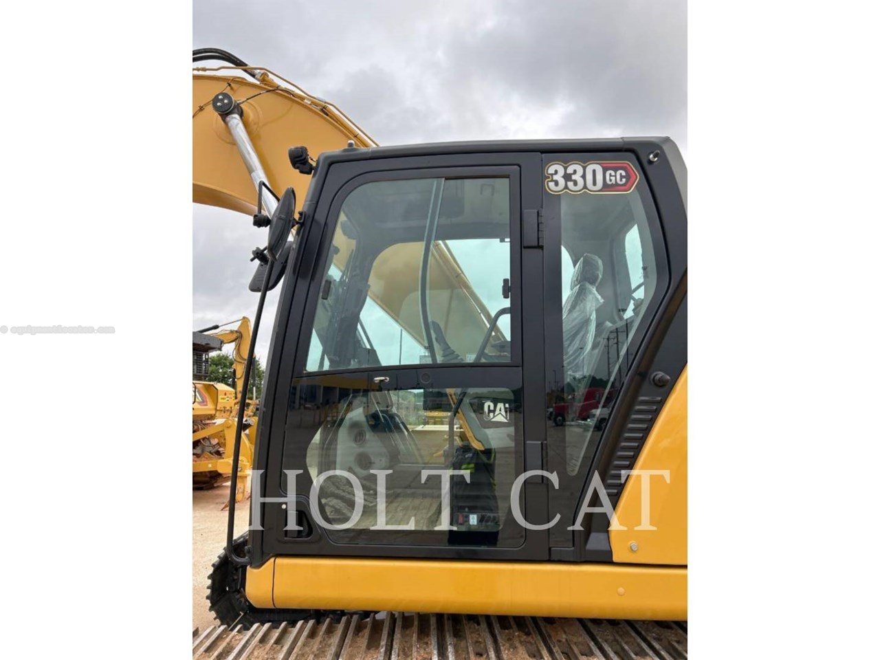2023 Caterpillar 330GC Image 14