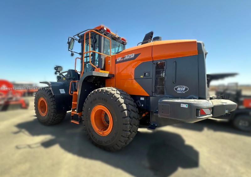 2025 Develon DL320-7 Image 2