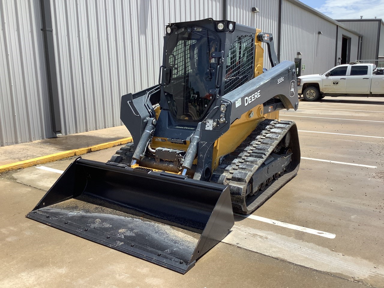 2021 John Deere 333G Image 10