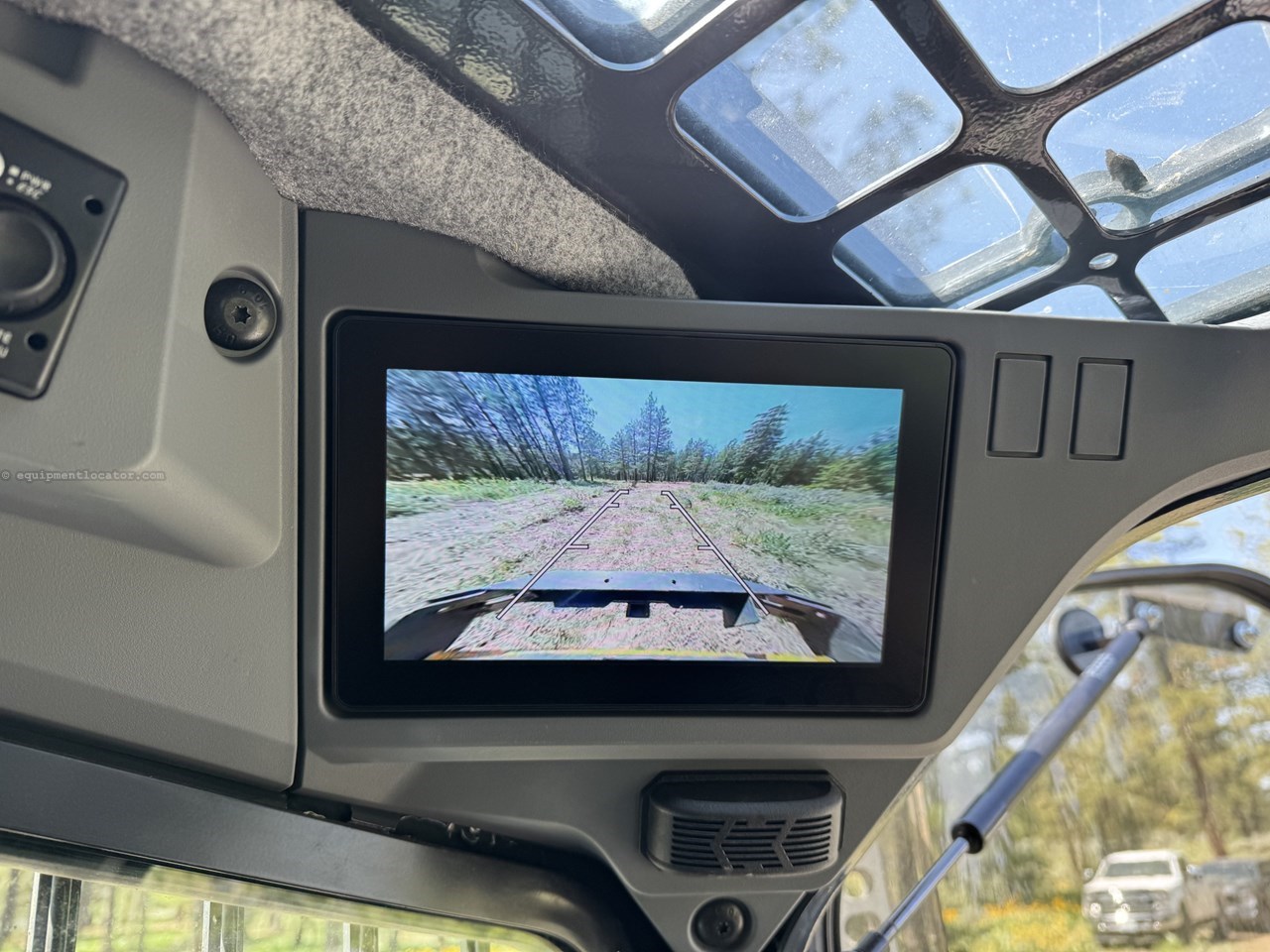 2024 John Deere 335 P Image 10