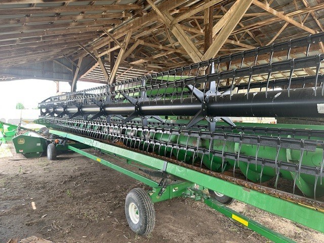 2015 John Deere 635F Image 2