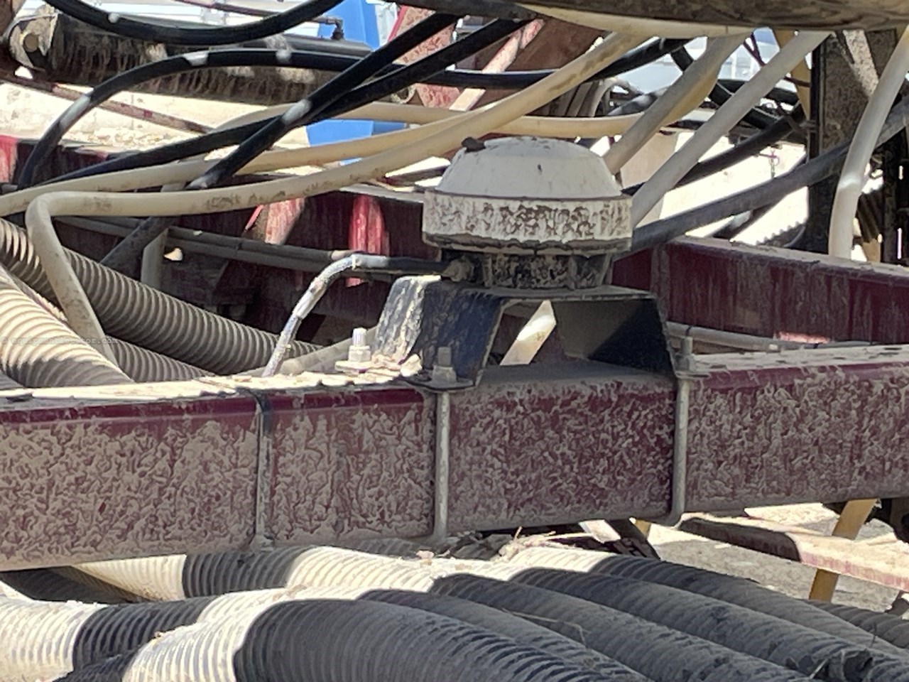 2017 Seed Hawk 8412 Image 29