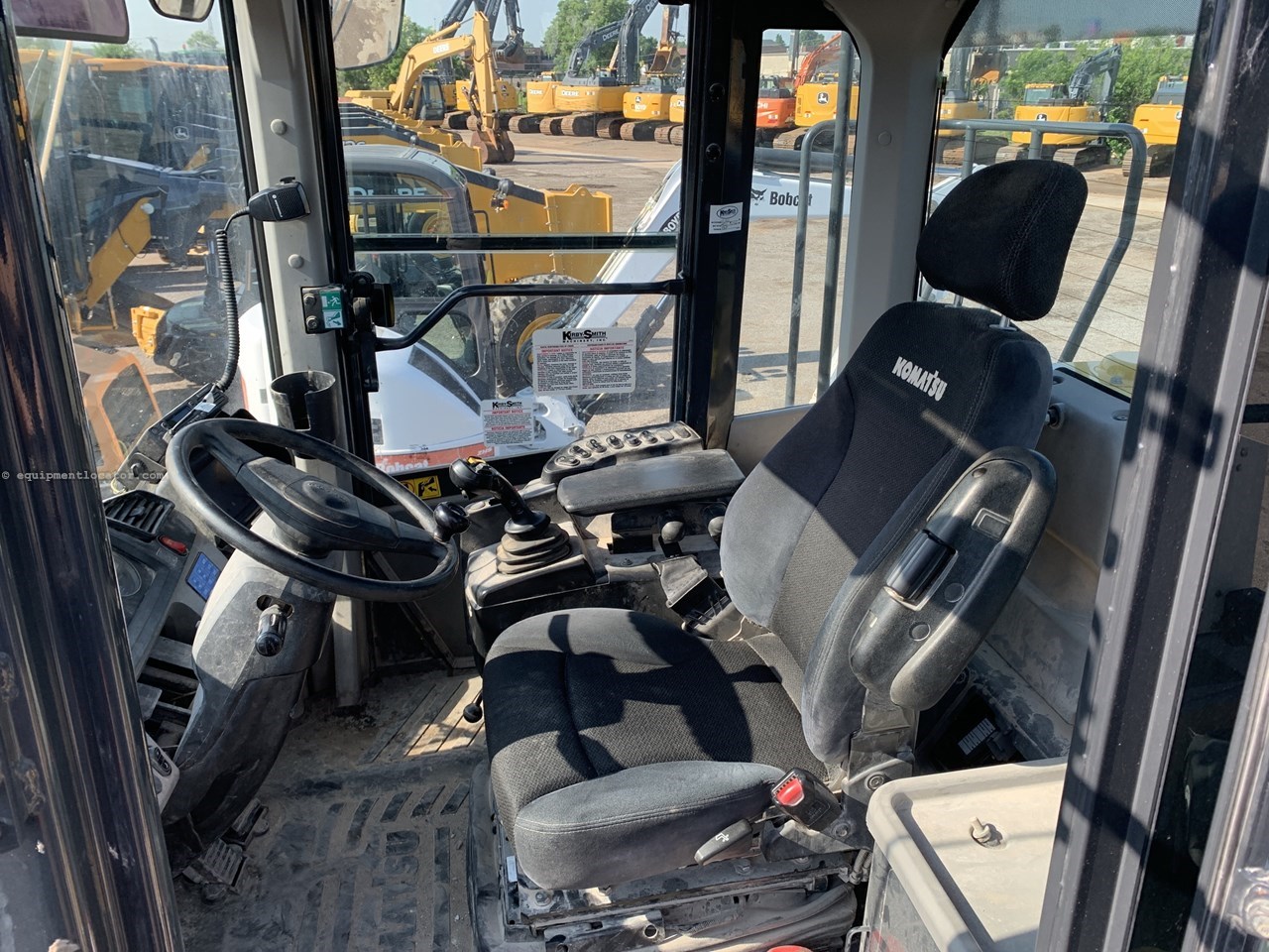 2018 Komatsu WA380-8 Image 10