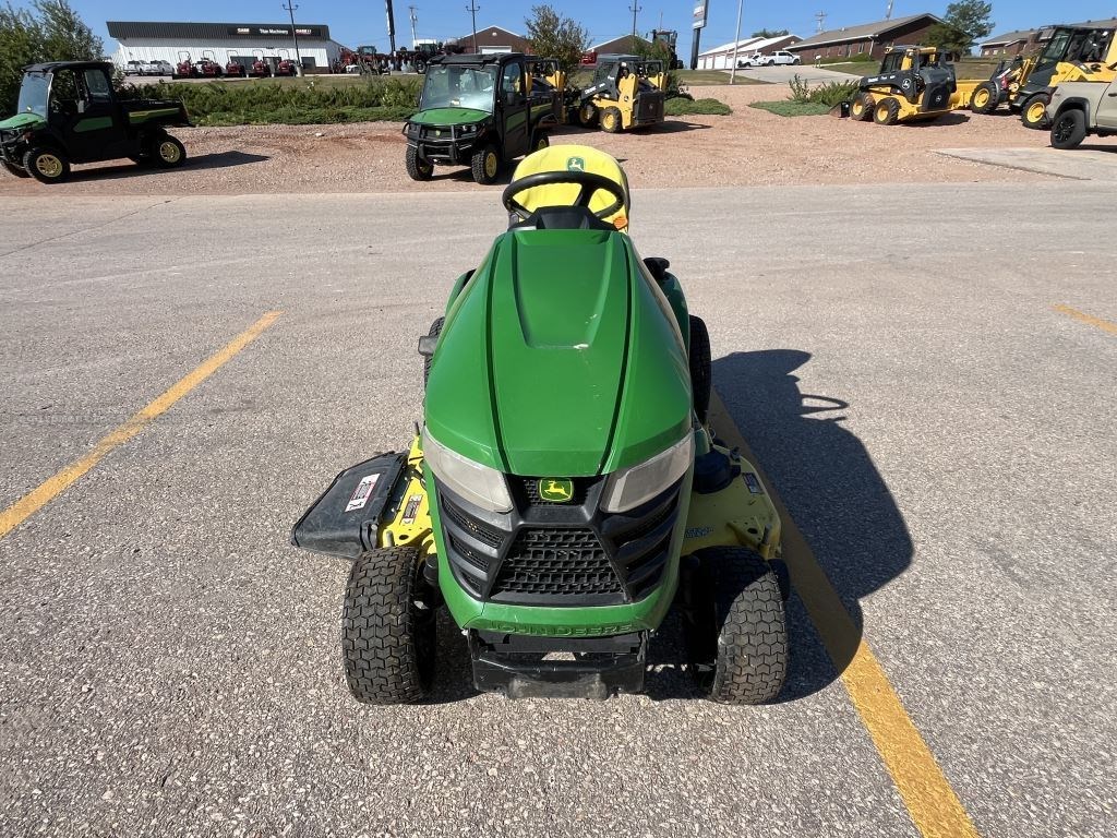 2016 John Deere X394 Image 10