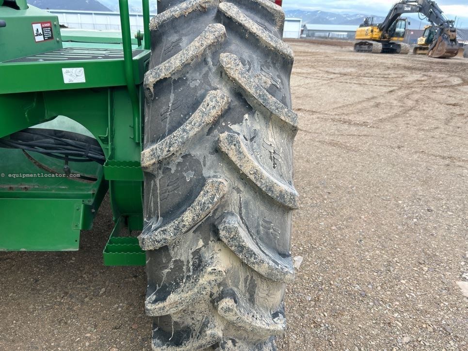 2011 John Deere R450 Image 20