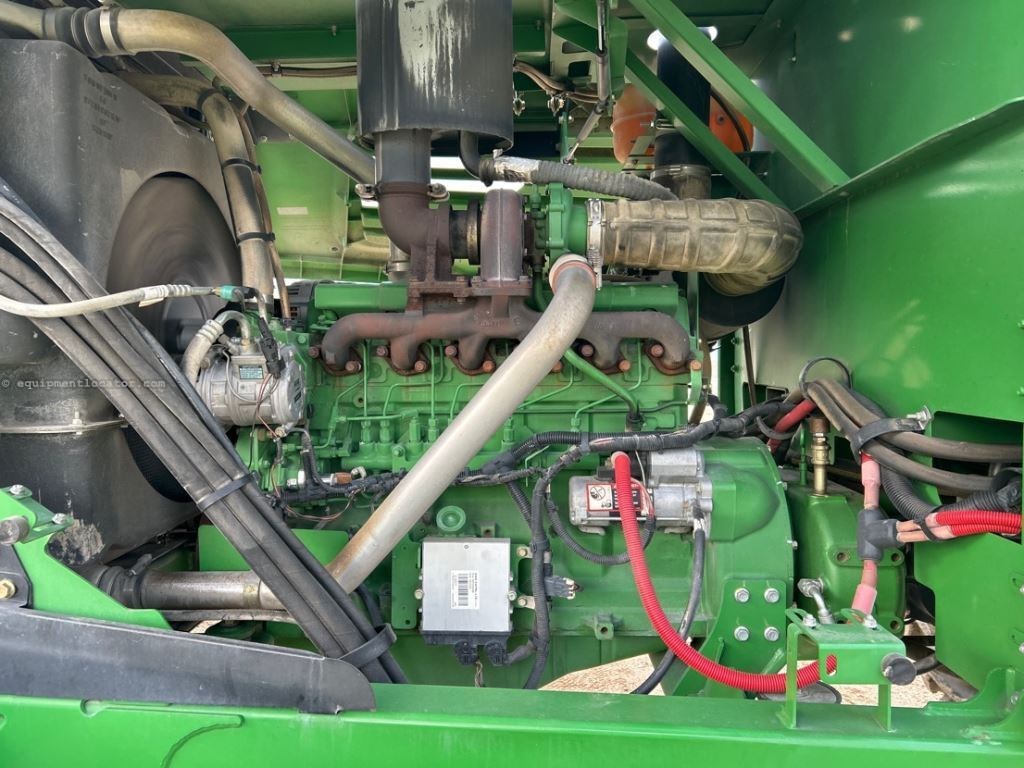 2011 John Deere R450 Image 28