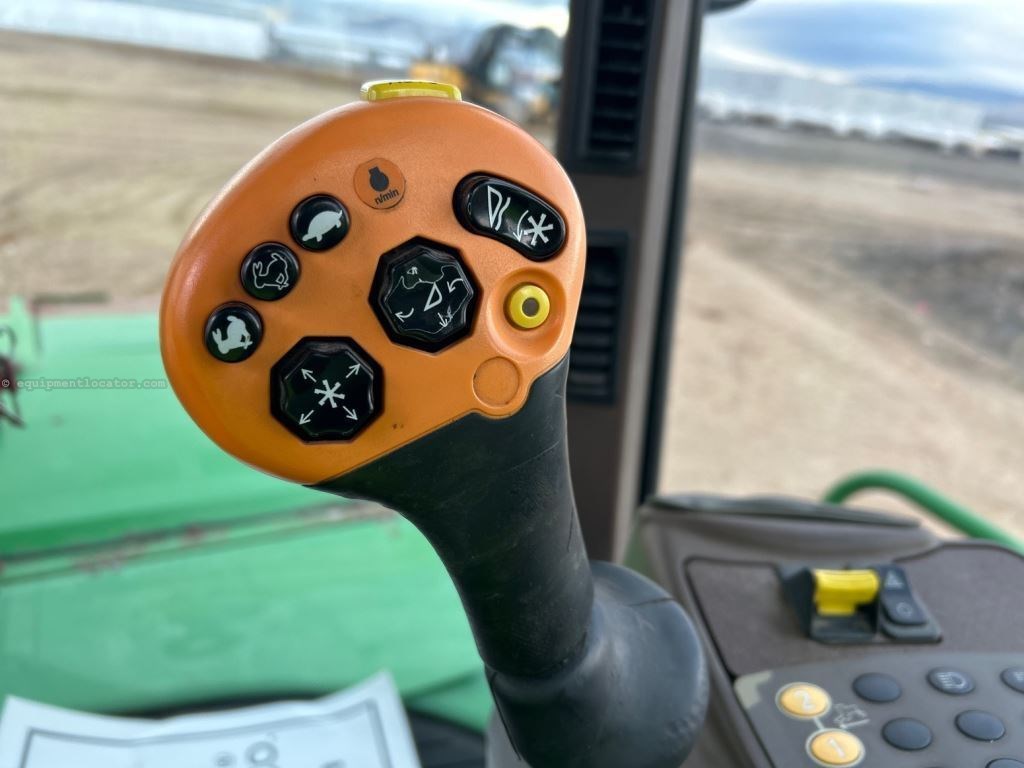 2011 John Deere R450 Image 36