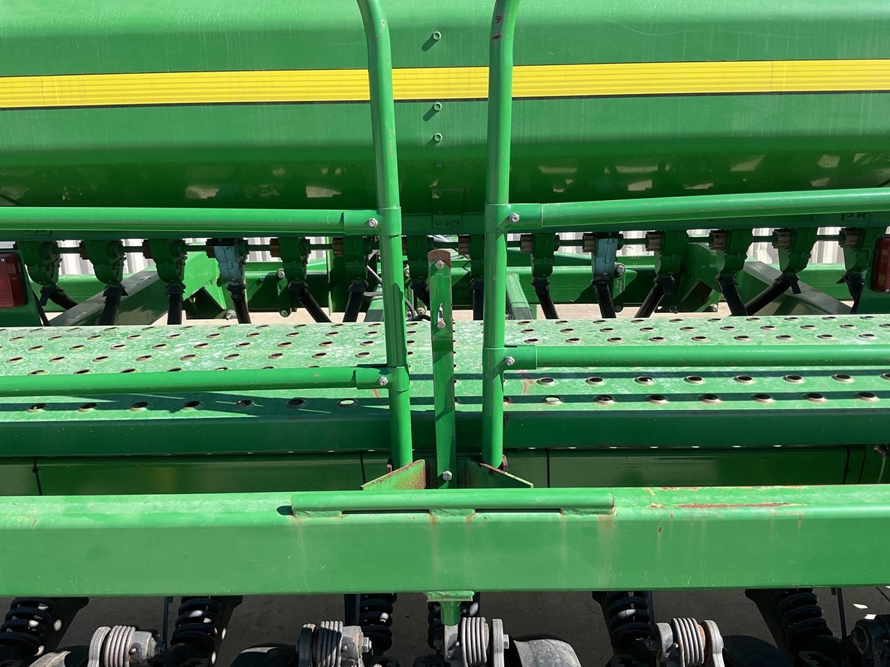 2012 John Deere 1590 Image 10