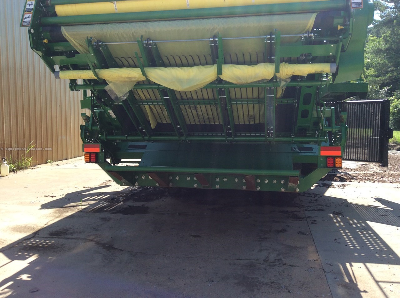 2023 John Deere CP770 Image 10