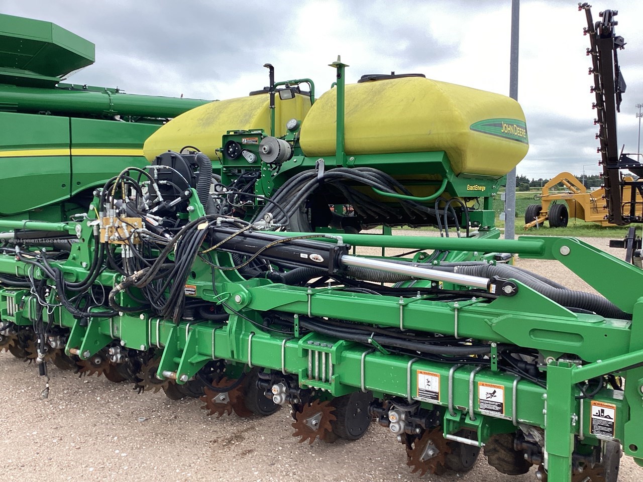 2017 John Deere 1725 CCS Image 10