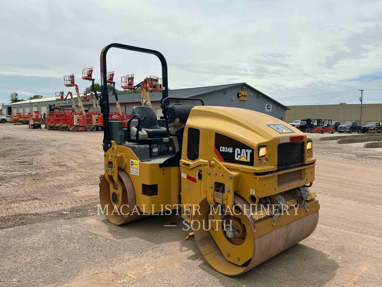 2019 Caterpillar CB34B Image 2