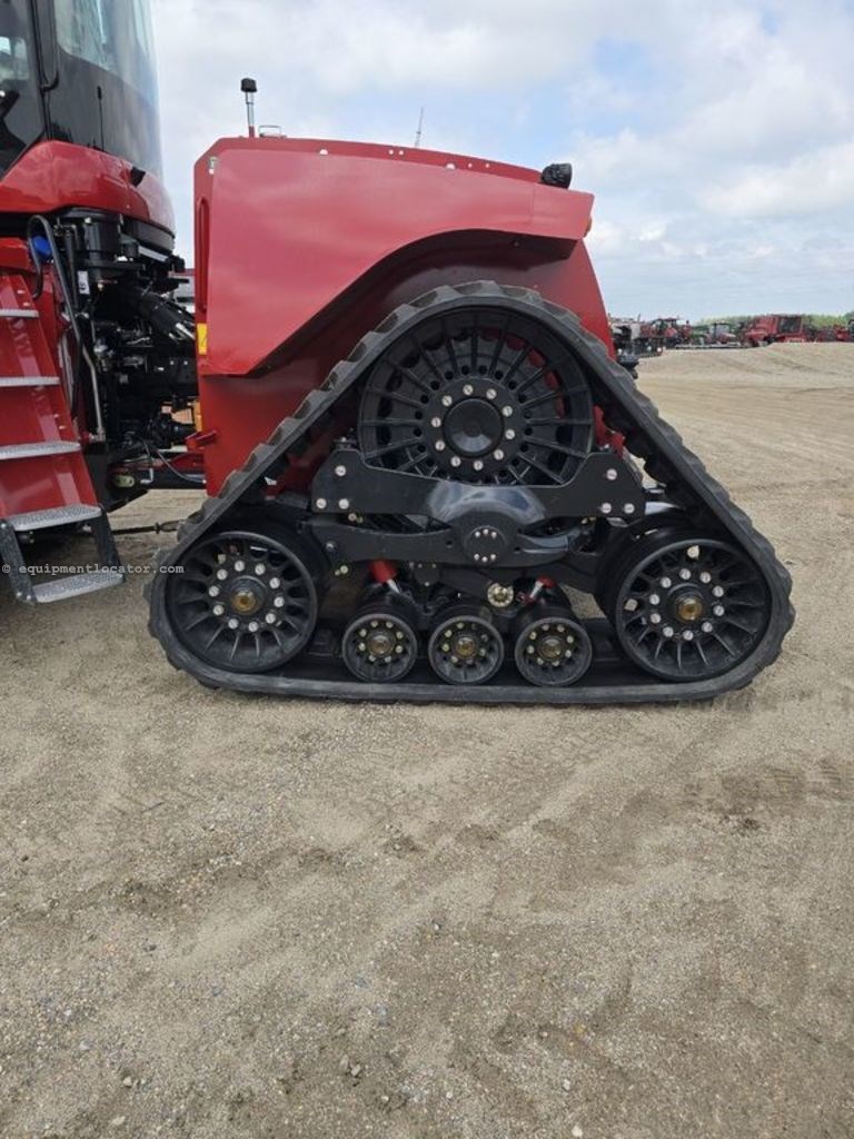 2025 Case IH 715 QUADTRAC Image 4