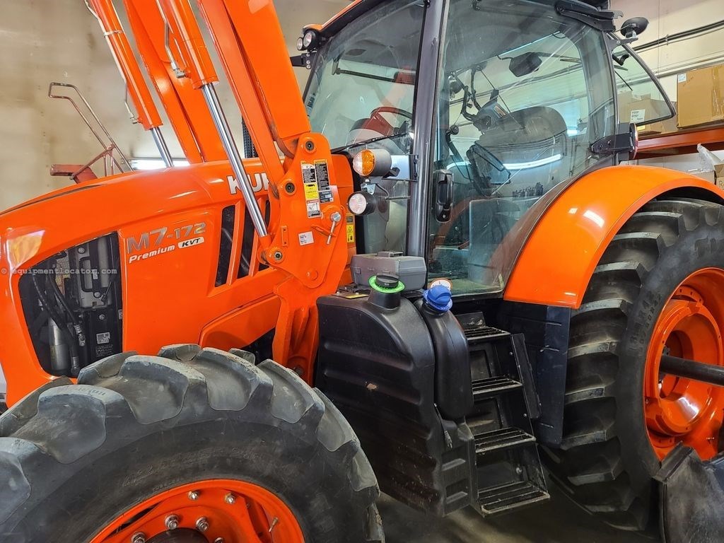 2020 Kubota M7-2 Series M7-172P-KVT Image 2