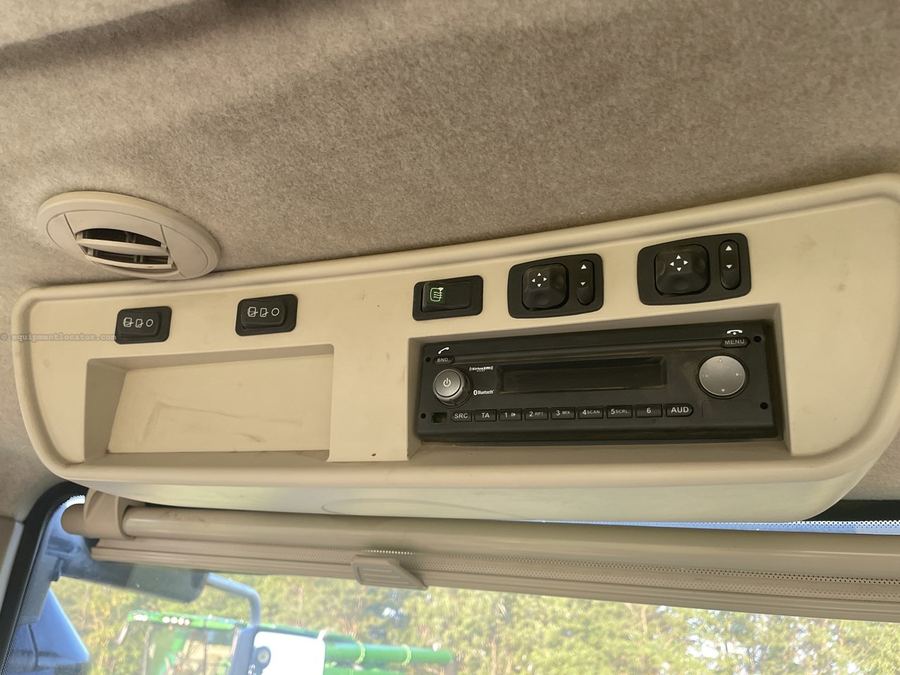 2019 John Deere 9620R Image 19