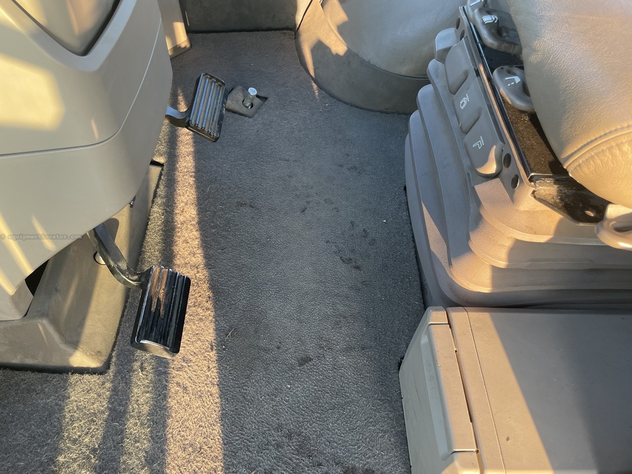 2019 John Deere 9620R Image 21