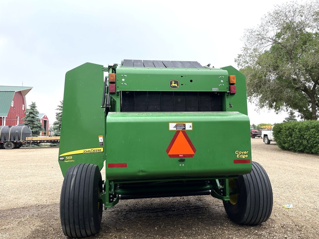 2015 John Deere 569 Image 4